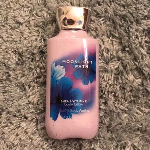 Bath & Body Works body lotion